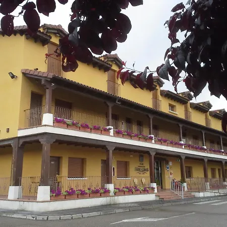 Rio Riaza Hotel