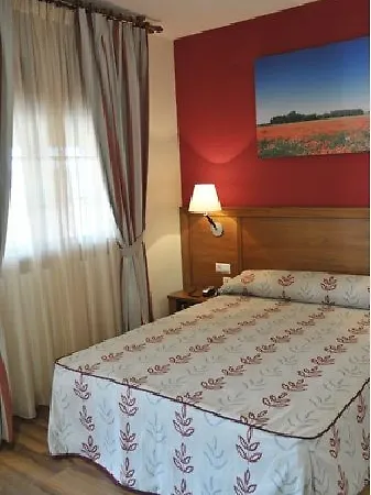 Rio Riaza Hotel Milagros